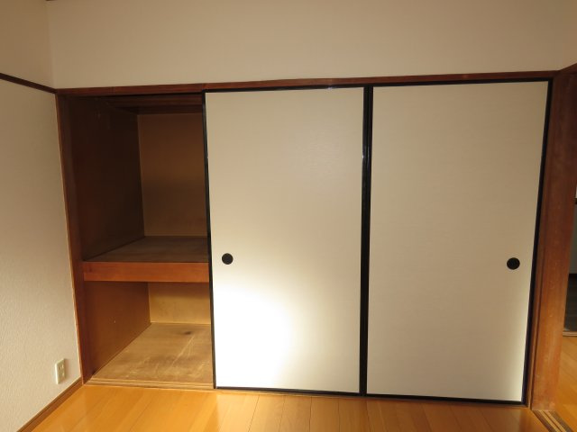 富士ハイツC号棟の収納