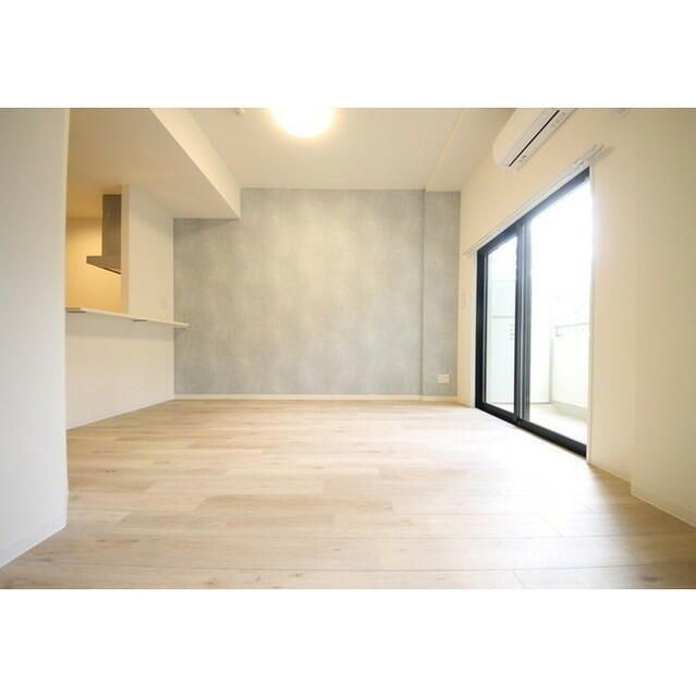 CRESCENT　COURTのバルコニー