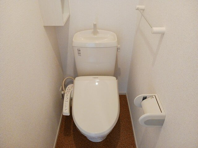 シャン・ド・フルール　Ⅰのトイレ|コンパクトで使いやすいトイレです