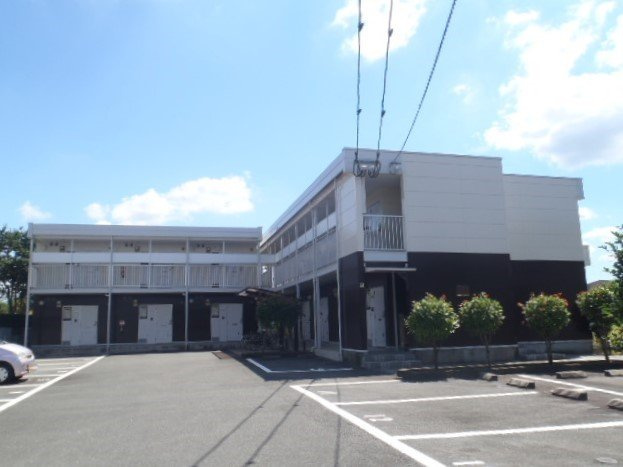 レオパレス高良川の外観