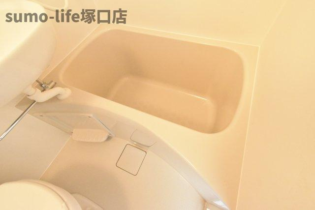 プリエール名神尼崎の浴室
