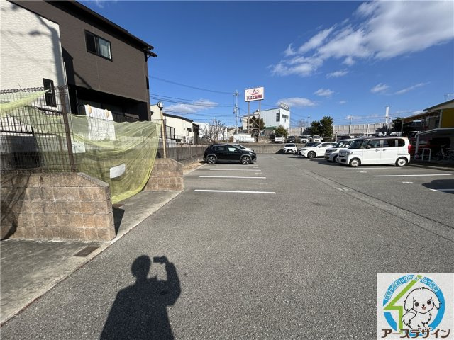 パストラルフラットの駐車場