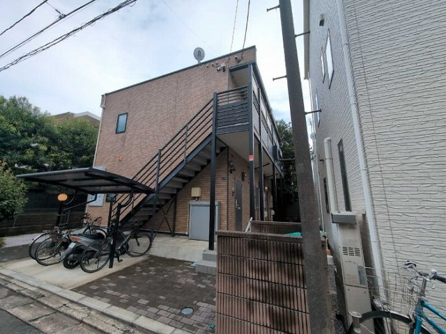 レオネクスト久が原 のエントランス