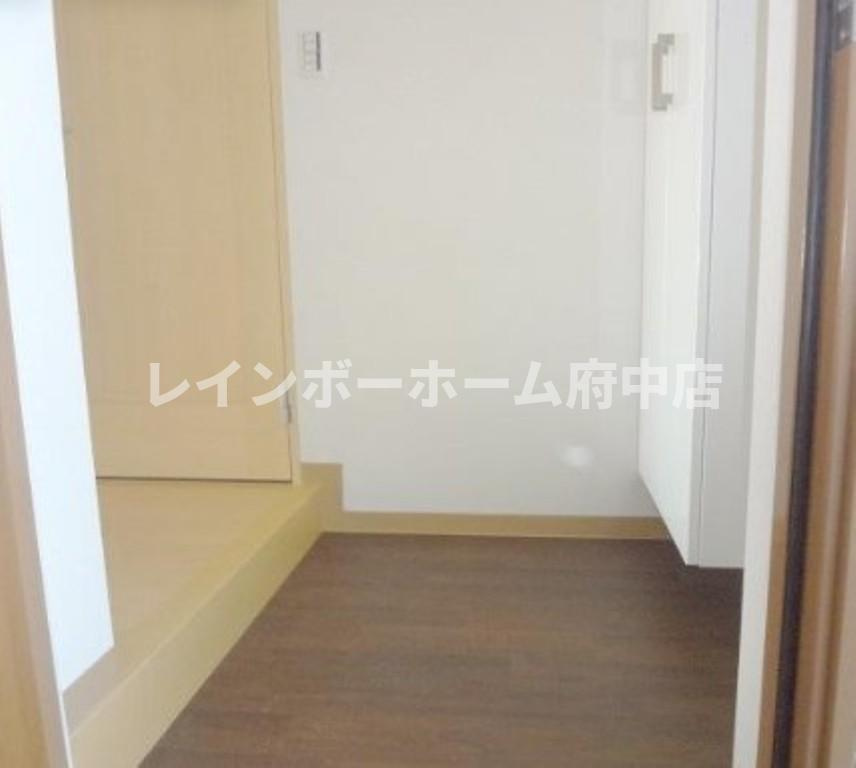 クレストコート八王子の玄関