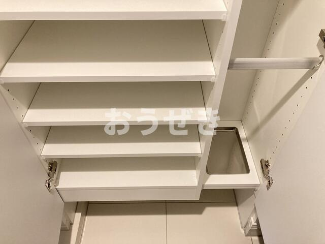 デュオステージ横濱伊勢佐木の収納