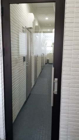 フィリップ東中野