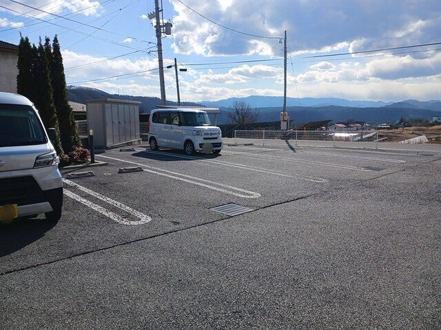 サウス　ラビリンスの駐車場