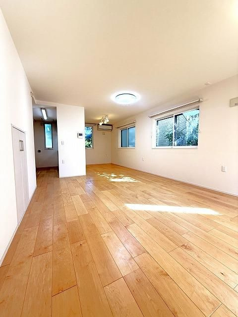 山王２丁目戸建の居間・リビング