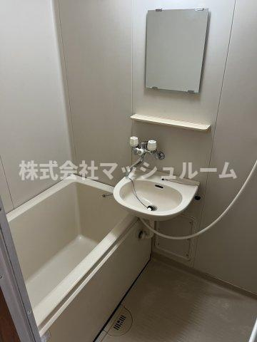 村松ビルの浴室
