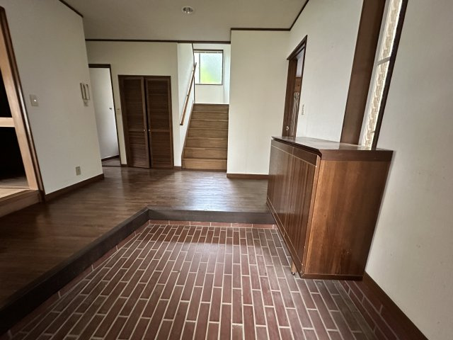 函南町　南箱根ダイヤランドの玄関|広々とした玄関ホール