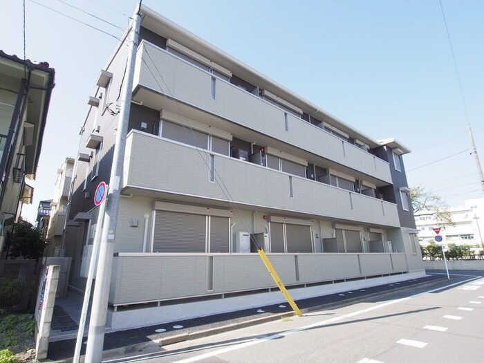 ブランドール高島平の外観