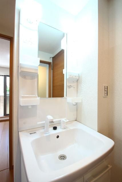 ＴＨＥ　ＩＴＡＢＡＳＨＩ　ＨＯＵＳＥの洗面所
