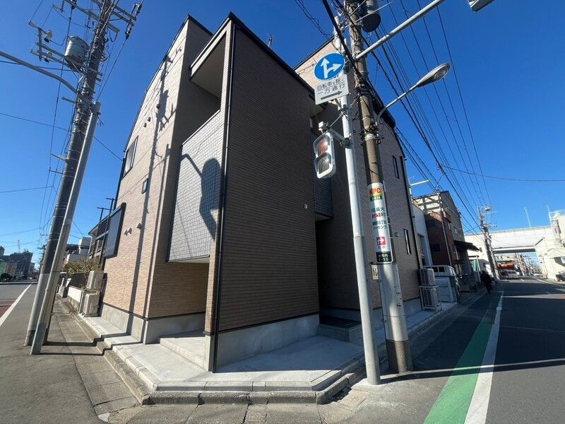 RR Homes（アールアールホームズ）の外観