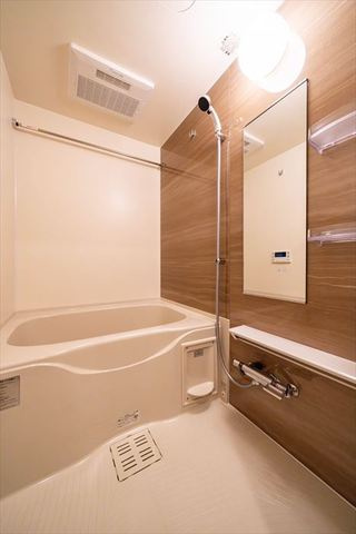 LUXCAS香椎浜の浴室