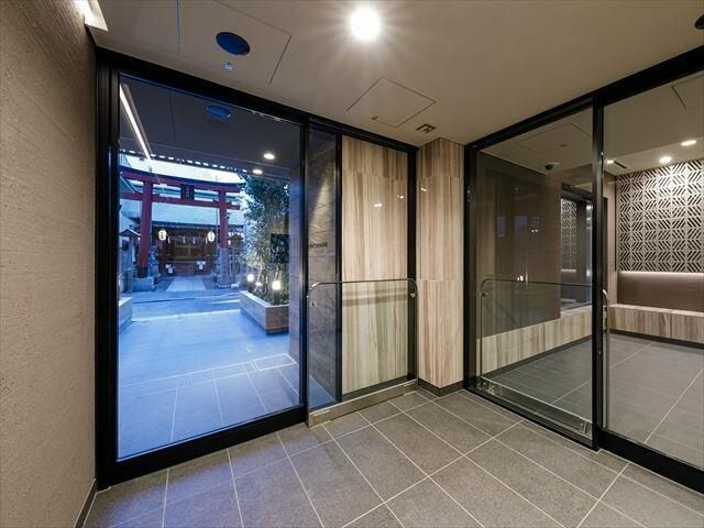 アーバンコア本郷のエントランス