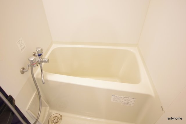 エスリード江坂江の木町　仲介手数料無料の浴室