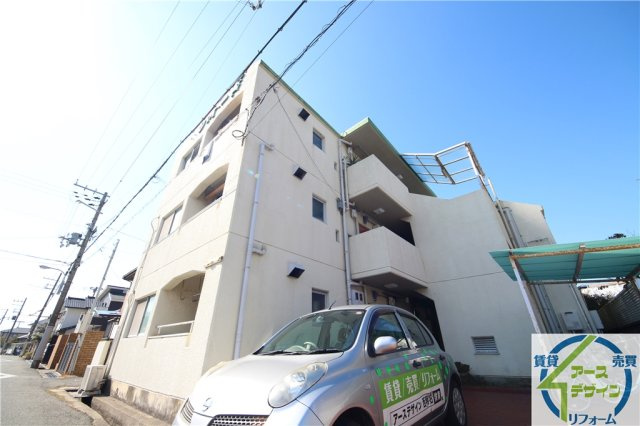 シャトーFの外観