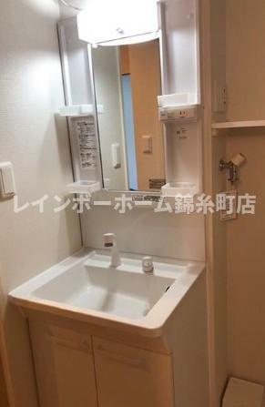 ドエルシバマタの独立洗面台