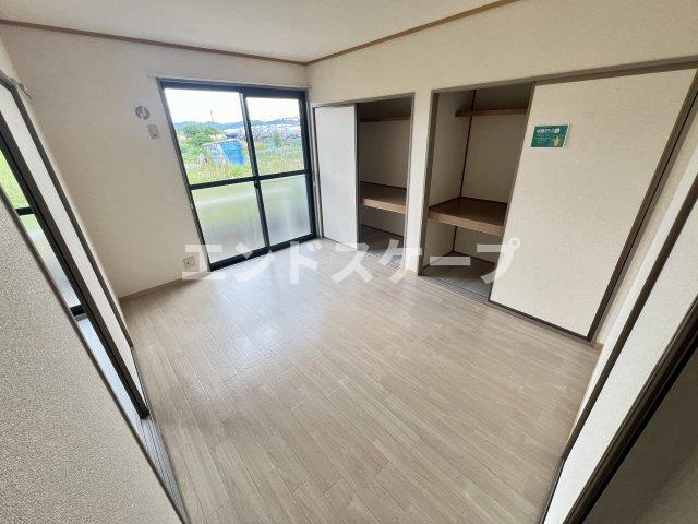 ラ・リュッシュ　Ａの居間・リビング|高崎、前橋、伊勢崎エリアのお部屋探しはエンドスケープまで！お客様の理想お聞かせ下さい♪