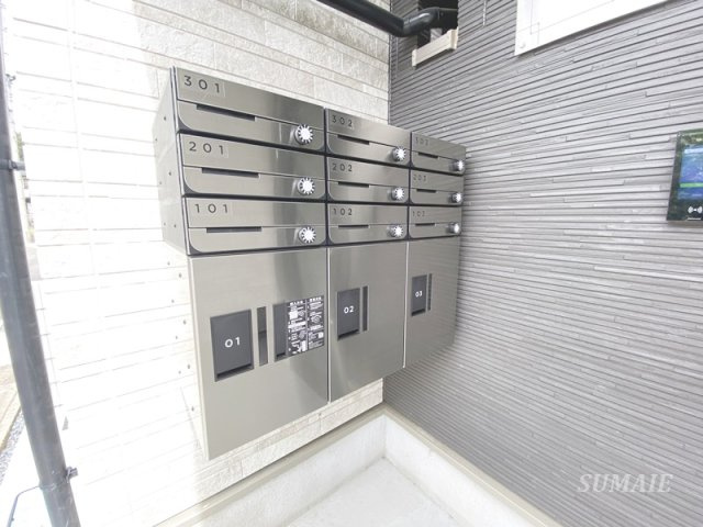 KEIAI RESIDENCE 西大宮Ⅱのその他共用部分|集合ポストと宅配ボックスです☆