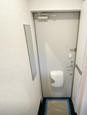 ブランドール上大岡の玄関
