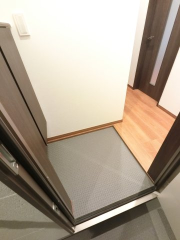 ミリアビタ稲毛東の玄関