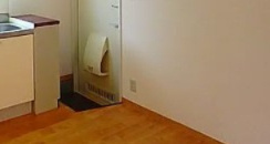ローヤル北本の玄関