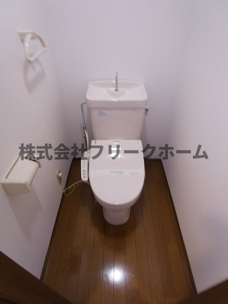 小金井市本町６丁目の賃貸マンションのトイレ
