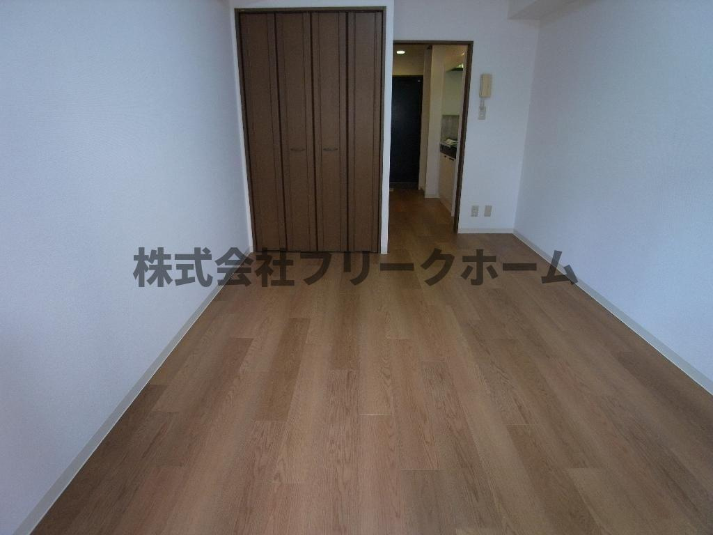 小金井市本町６丁目の賃貸マンションの居間・リビング