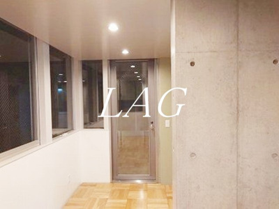 【寝室】 | Ｍｏｎ－ｎａｋａ　Ａｐａｒｔｍｅｎｔ　Ｔｅｒｒａｃｅ | 寝室です。
