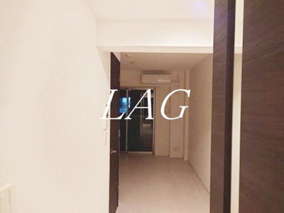 【居間・リビング】 | Ｍｏｎ－ｎａｋａ　Ａｐａｒｔｍｅｎｔ　Ｔｅｒｒａｃｅ | 洋室のお部屋です。