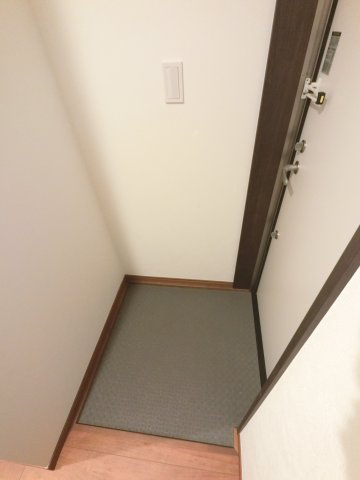 ミリアビタ稲毛東の玄関