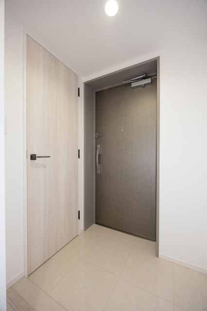 パークアクシス五反田スカイタワーの玄関|※写真は同タイプ住戸です。