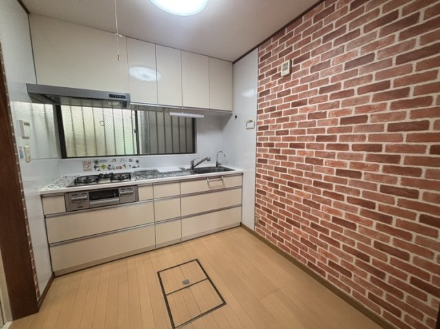 南区観音町６丁目戸建の居間・リビング