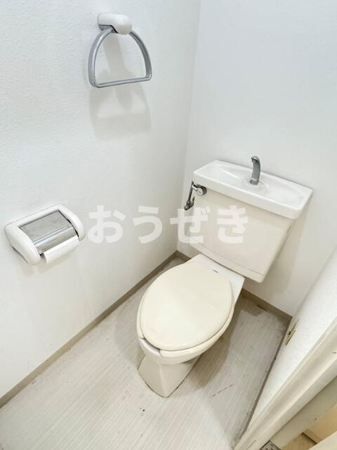 内田ビルのトイレ