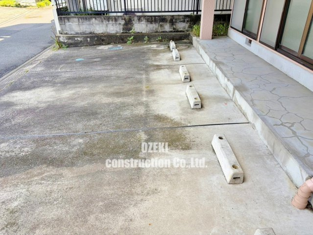 フロイデハイムの駐車場
