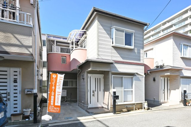 尼崎市東難波町4丁目中古戸建│4LDK+駐車1台可の外観|阪神本線「尼崎」駅徒歩11分の立地です。2026年6月に室内リフォーム済のゆとりある4LDKです。皆様からのご連絡を心よりお待ちしております。見学をご希望の方はお気軽にお問い合わせください。