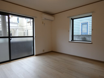 【寝室】 | ※別号室の画像です。