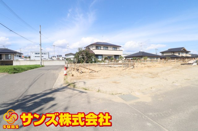 郡山市富田西６丁目　　　１号棟　　富田小学校、富田中学区の外観|南西側から見た外観♪