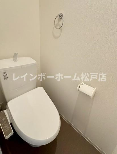 ジーメゾン柏松葉町キーファのトイレ|※同施工参考写真