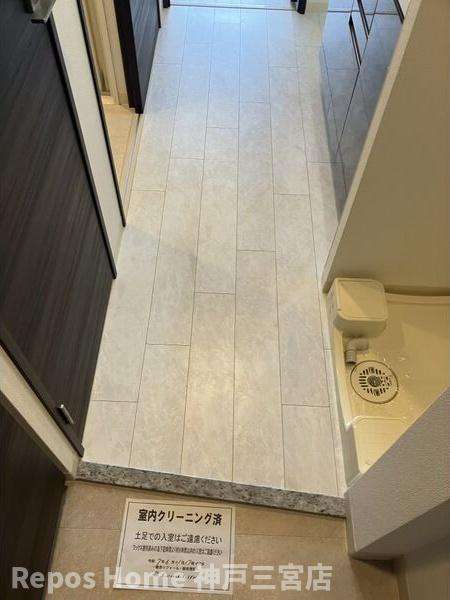 エステムコート神戸元町Ⅱグレイドの玄関