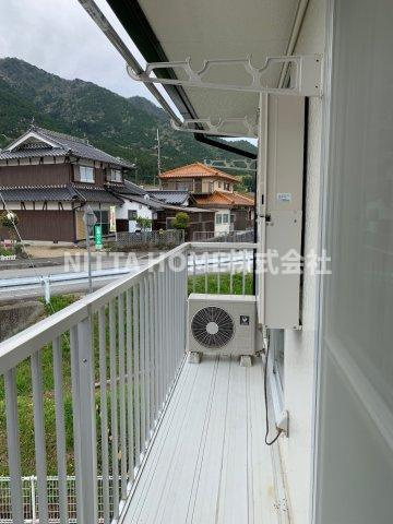 丹波市春日町野村のアパートのバルコニー|バルコニーがついています★
