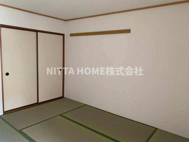 丹波市春日町野村のアパートの和室|洋室６帖で和室も２部屋とも６帖です★