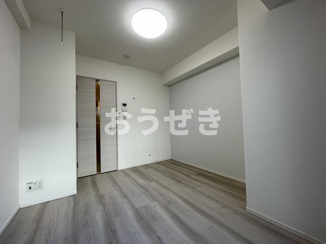 ＳＨＯＫＥＮ　Ｒｅｓｉｄｅｎｃｅ横浜伊勢佐木町の居間・リビング