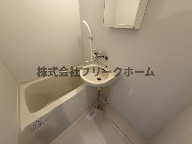 武蔵野市吉祥寺南町２丁目の賃貸マンションの浴室