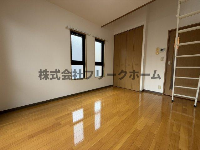 武蔵野市吉祥寺南町２丁目の賃貸マンションの居間・リビング