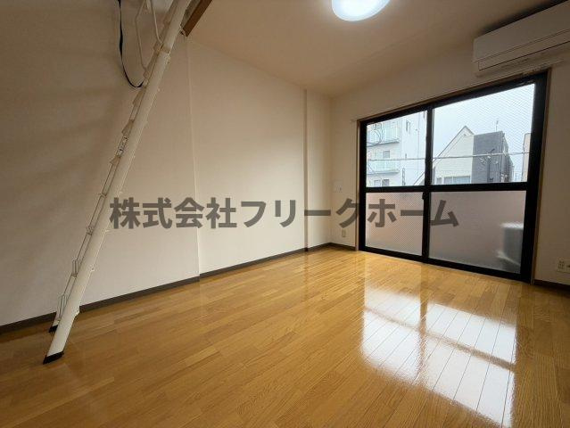 武蔵野市吉祥寺南町２丁目の賃貸マンションの寝室