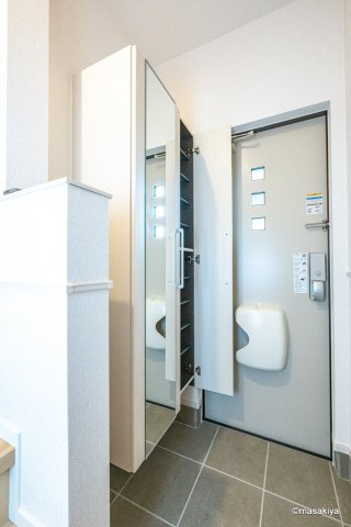 ミニョン　フロル　Ｂの玄関