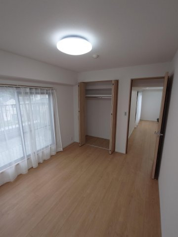 福岡市東区和白丘２丁目の中古マンションの洋室