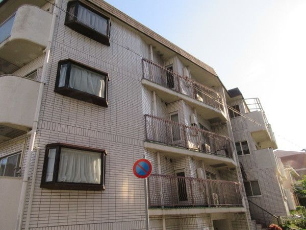 エクセレント武庫三番館の外観